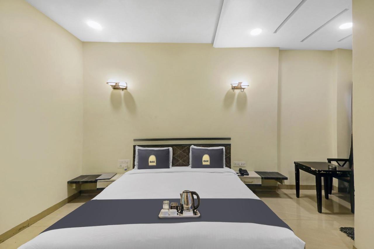 Townhouse Oak Hotel The Sudesh Rāipur Eksteriør billede
