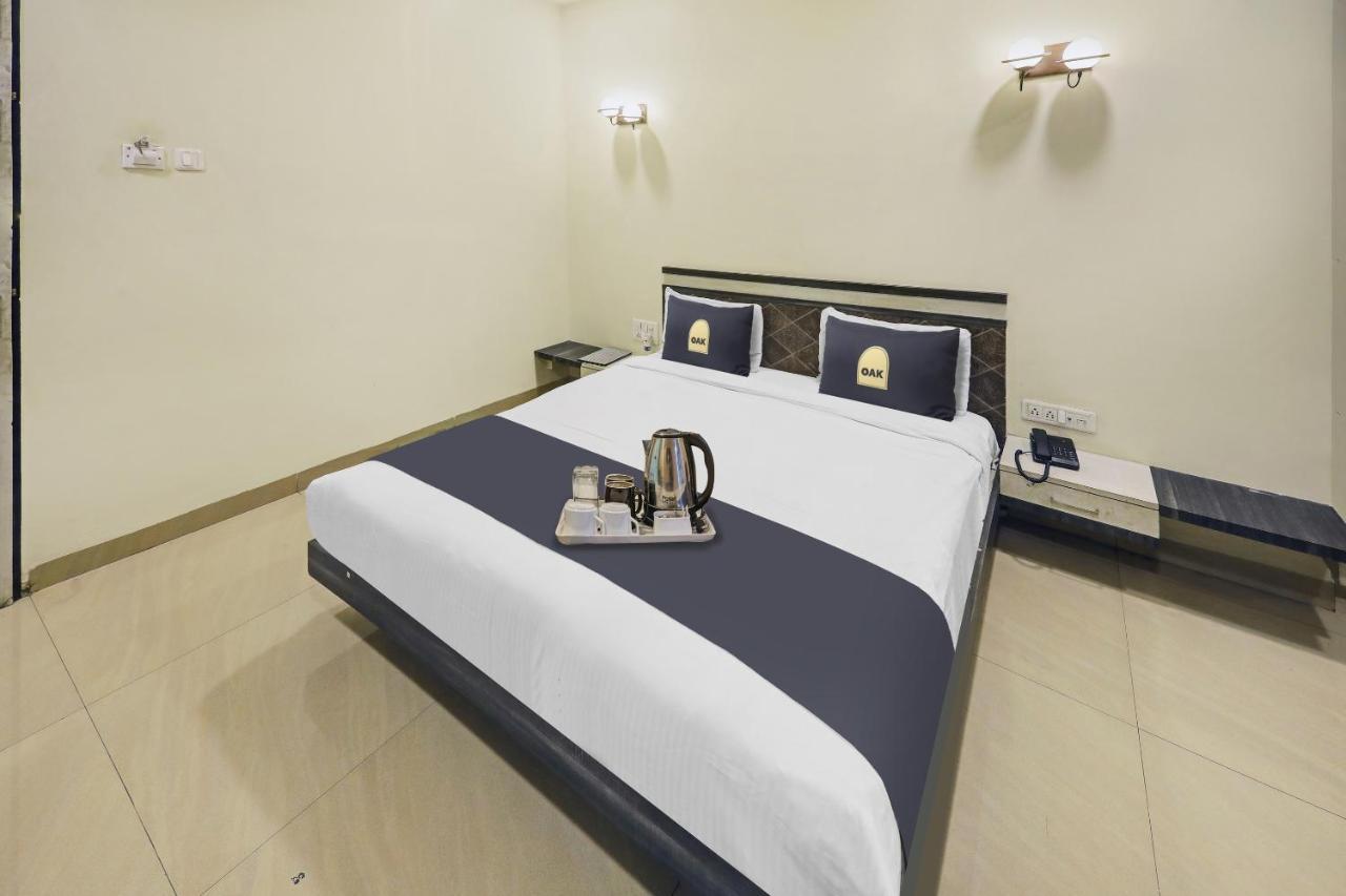 Townhouse Oak Hotel The Sudesh Rāipur Eksteriør billede